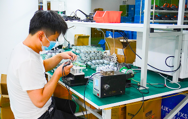 Tragbarer Poolstaubsauger